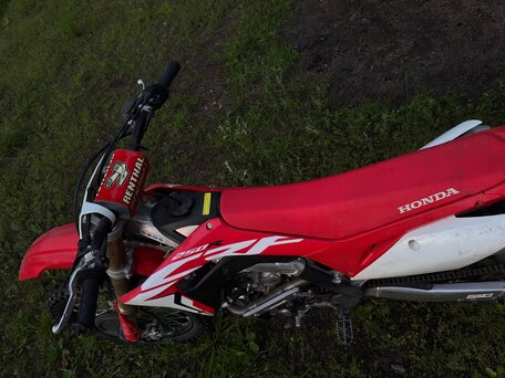 2018 Honda CRF 250R, красный, 600000 рублей, вид 5