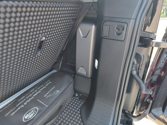 2021 Land Rover Defender 90 II, серый, 6900000 рублей - вид 34