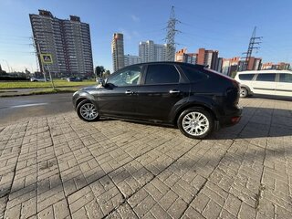2011 Ford Focus II Рестайлинг, чёрный, 380000 рублей, вид 3