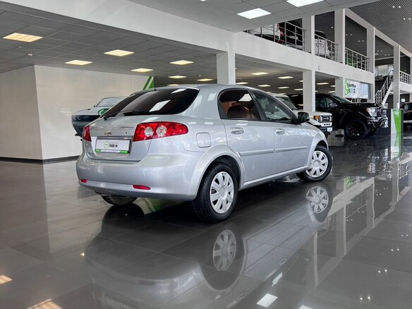 2011 Chevrolet Lacetti I, серебристый - вид 1