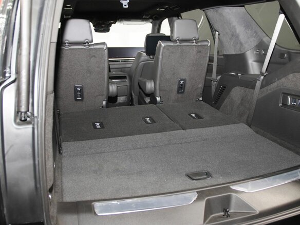 2026 Cadillac Escalade V Рестайлинг, чёрный, 21029900 рублей - вид 21
