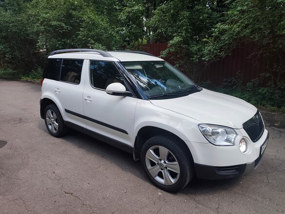 2012 Skoda Yeti I, белый, 800000 рублей - вид 1