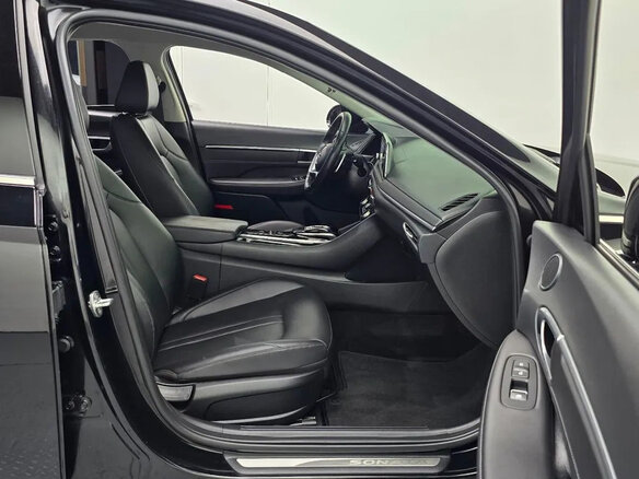 2022 Hyundai Sonata VIII (DN8), чёрный, 2040000 рублей - вид 13