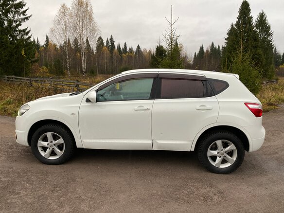 2010 Nissan Qashqai I Рестайлинг, белый, 779000 рублей - вид 7