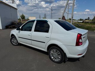 2014 Renault Logan I Рестайлинг, белый, 460000 рублей, вид 1