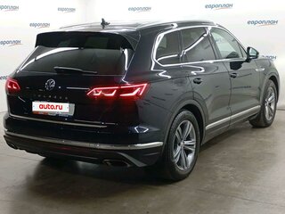 2021 Volkswagen Touareg III, чёрный, 5388000 рублей, вид 3