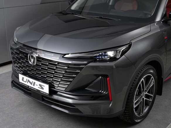 2025 Changan UNI-S I, серый, 3179900 рублей - вид 3