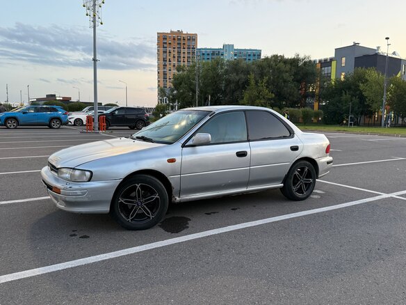 1995 Subaru Impreza I, серебристый - вид 8