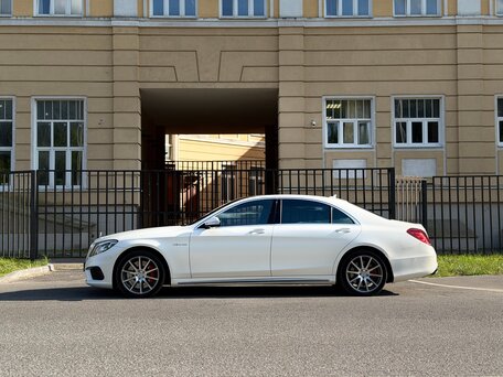 2014 Mercedes-Benz S-Класс AMG 63 AMG Long III (W222, C217), белый, 4750000 рублей, вид 4