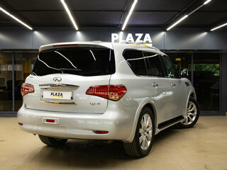 2011 Infiniti QX56 II, серебристый, 2860000 рублей, вид 4