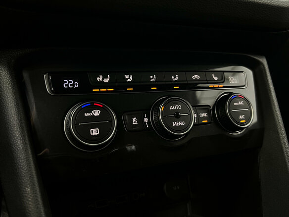 2020 Volkswagen Tiguan II, чёрный, 2599000 рублей - вид 11