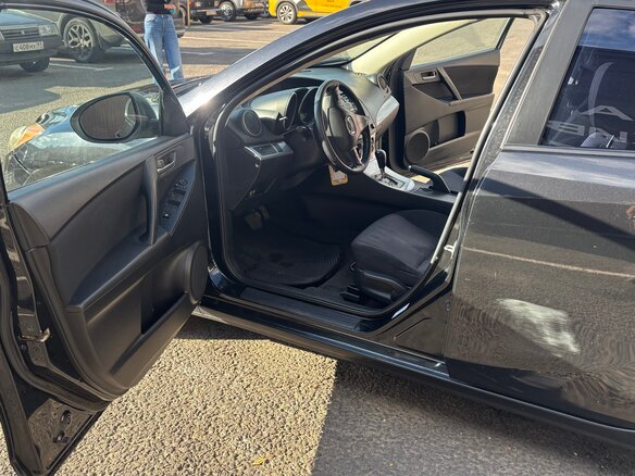 2010 Mazda 3 II (BL), чёрный, 750000 рублей - вид 10