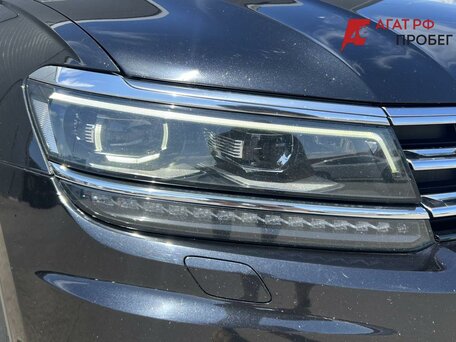 2017 Volkswagen Tiguan Allspace II, чёрный, 1760000 рублей, вид 2