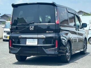 2022 Honda Stepwgn Spada V Рестайлинг, чёрный, 1650017 рублей, вид 5