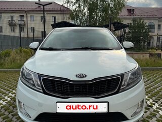 2014 Kia Rio 6-speed III, белый, 970000 рублей, вид 2