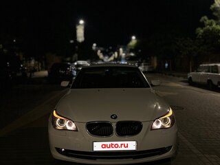 2008 BMW 5 серии 520i V (E60/E61) Рестайлинг, белый, 1200000 рублей, вид 2