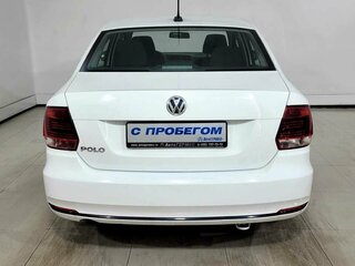 2017 Volkswagen Polo V Рестайлинг, белый, 915000 рублей, вид 3