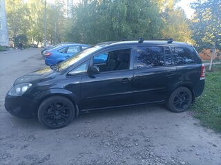 2012 Opel Zafira B Рестайлинг, чёрный, 630000 рублей, вид 4