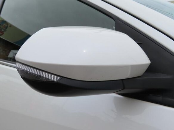 2023 Toyota Yaris IV, белый, 1150400 рублей - вид 33
