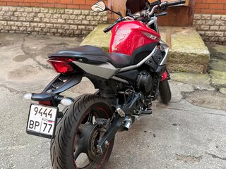 2010 Yamaha XJ6 (FZ6R), красный, 390000 рублей, вид 4
