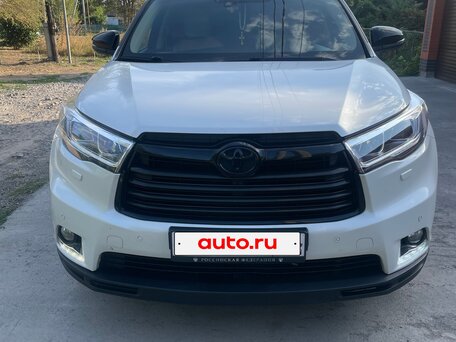 2015 Toyota Highlander III (XU50), белый, 2700000 рублей, вид 2