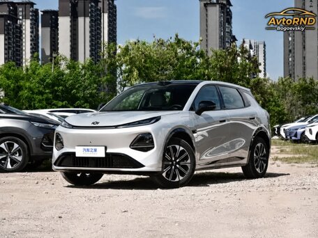 2026 Changan Qiyuan Q05 40.3 kWh II, серебристый, 2100000 рублей, вид 2