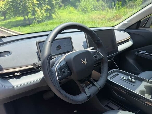 2025 Arcfox T1, голубой, 1580000 рублей - вид 9