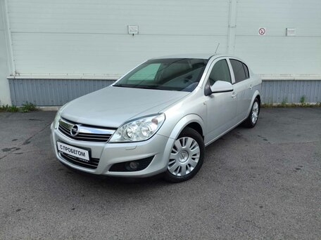 2010 Opel Astra H Рестайлинг, серебристый, 485000 рублей, вид 3