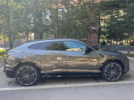 2025 Lamborghini Urus SE I Рестайлинг, серый, 34720000 рублей, вид 2