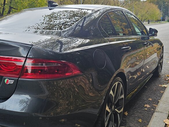 2018 Jaguar XE S I, серый - вид 4