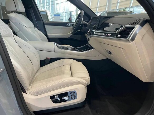 2025 BMW X5 40d IV (G05/G18) Рестайлинг, серый, 15590000 рублей - вид 11
