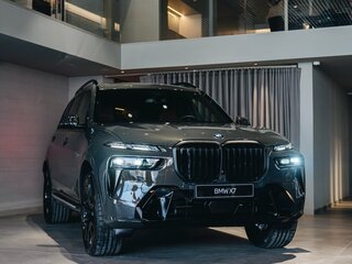 2026 BMW X7 40d I (G07) Рестайлинг, чёрный, 18690000 рублей, вид 2