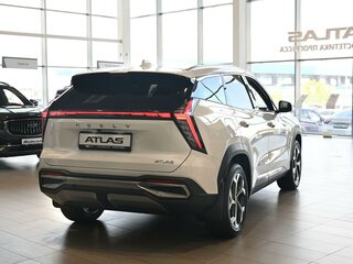 2026 Geely Atlas II, белый, 4119990 рублей, вид 5