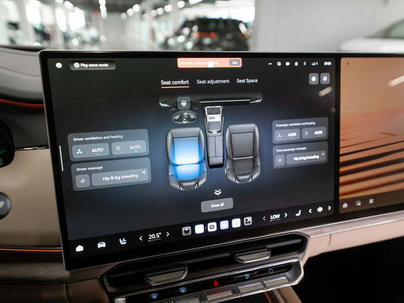2026 Zeekr 8X 70 kWh, чёрный - вид 27