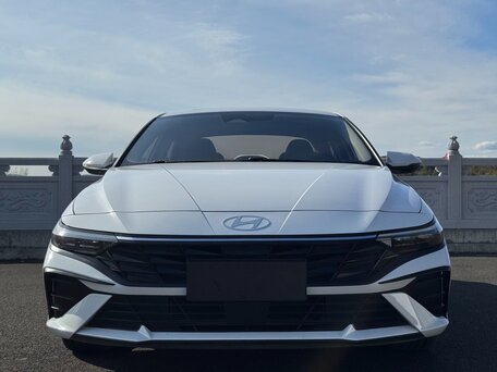 2023 Hyundai Elantra VII (CN7) Рестайлинг, белый, 1753000 рублей, вид 2