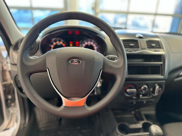 2026 Lada (ВАЗ) Granta I Рестайлинг, серебристый, 1114000 рублей - вид 13