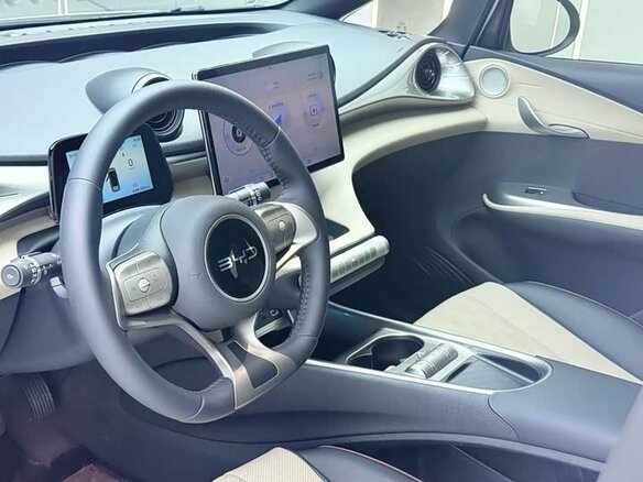 2026 BYD Dolphin 44.9 kWh I, белый, 1680000 рублей - вид 14