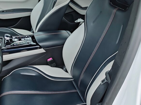 2022 BYD Qin Plus DM-i I, белый, 1400000 рублей - вид 5