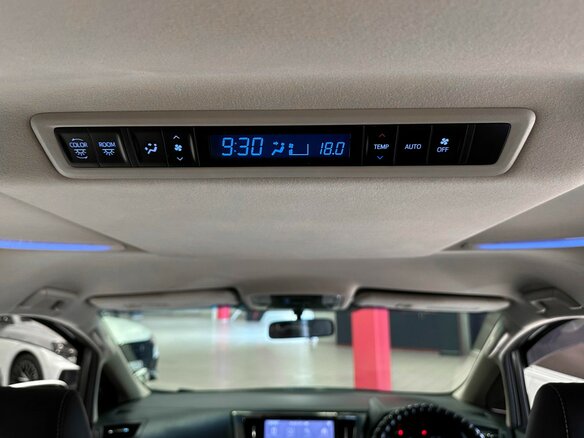 2017 Toyota Alphard III, белый, 3370000 рублей - вид 25