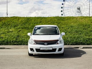 2012 Nissan Tiida I Рестайлинг, белый, 740000 рублей, вид 3