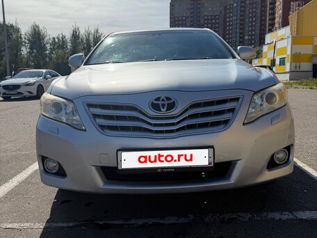 2010 Toyota Camry VI (XV40) Рестайлинг, серебристый, 1250000 рублей, вид 4