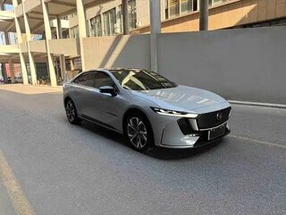 2026 Mazda EZ-6 18.9 kWh, серебристый, 3898033 рублей, вид 1