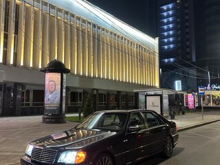 1995 Mercedes-Benz S-Класс 600 Long III (W140), чёрный, 1600000 рублей, вид 3