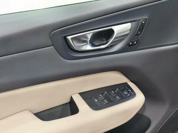 2025 Volvo XC60 II Рестайлинг 2, красный, 6290000 рублей - вид 29