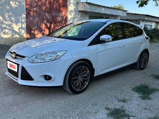 2012 Ford Focus III, белый, 930000 рублей, вид 2