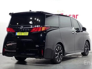 2024 Toyota Alphard IV, чёрный, 13650000 рублей, вид 2