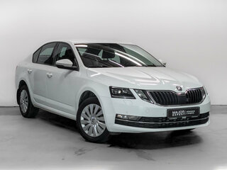 2020 Skoda Octavia III (A7) Рестайлинг, белый, 1650000 рублей, вид 3
