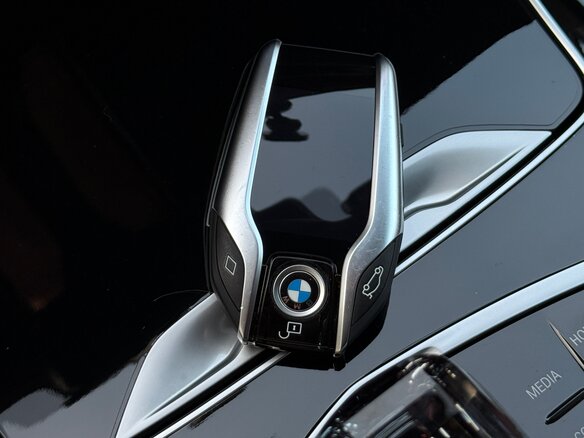 2020 BMW X5 M50d IV (G05/G18), чёрный, 7500000 рублей - вид 33