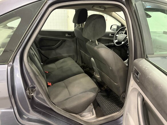 2008 Ford Focus II Рестайлинг, серый, 355000 рублей - вид 11