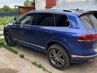 2016 Volkswagen Touareg II Рестайлинг, синий, 2600000 рублей, вид 4
